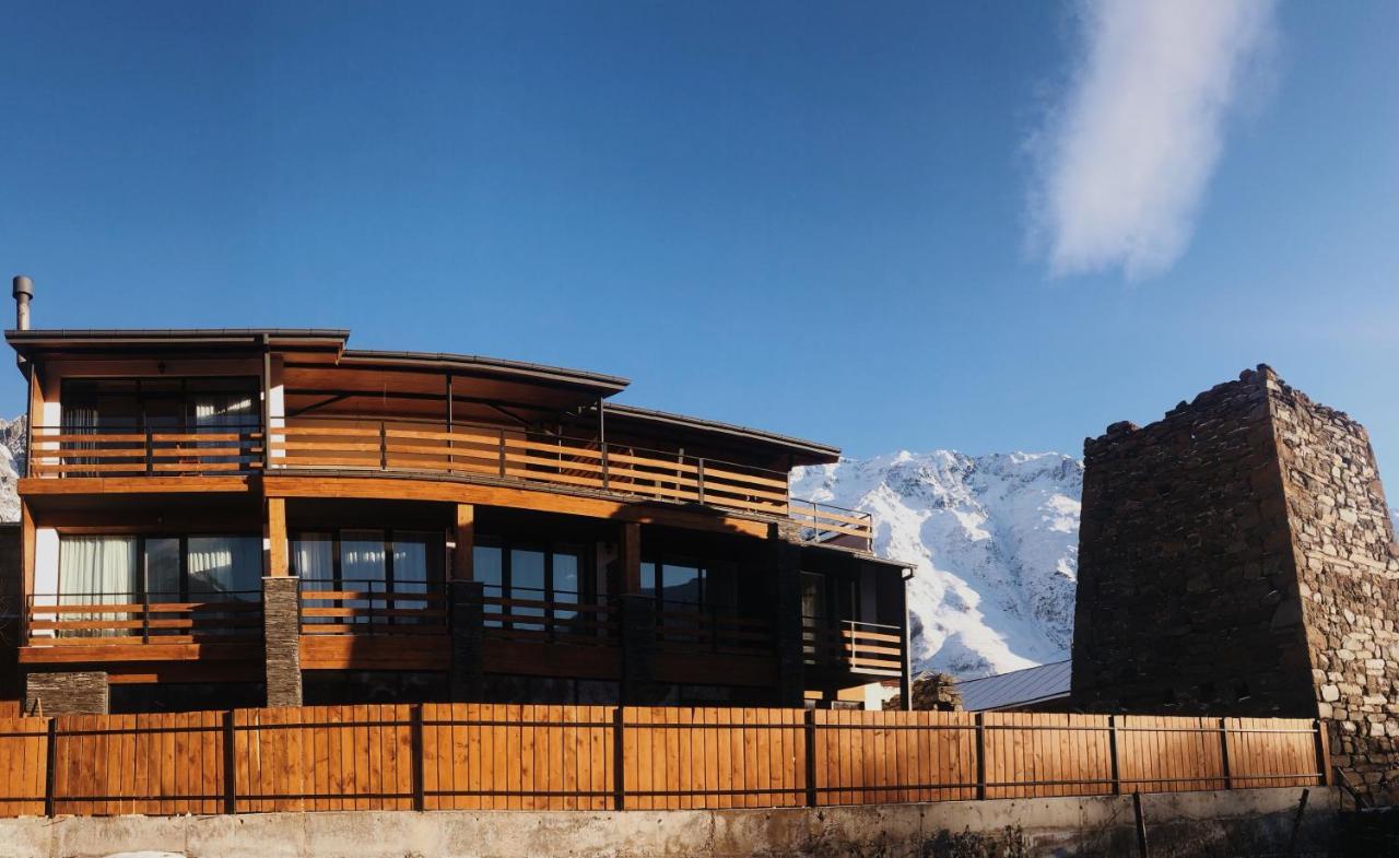 Capra Hotel Kazbegi מראה חיצוני תמונה