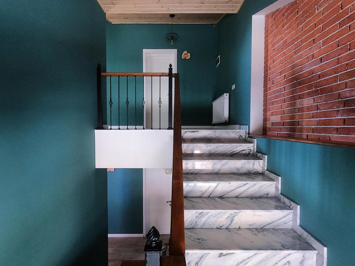Capra Hotel Kazbegi מראה חיצוני תמונה