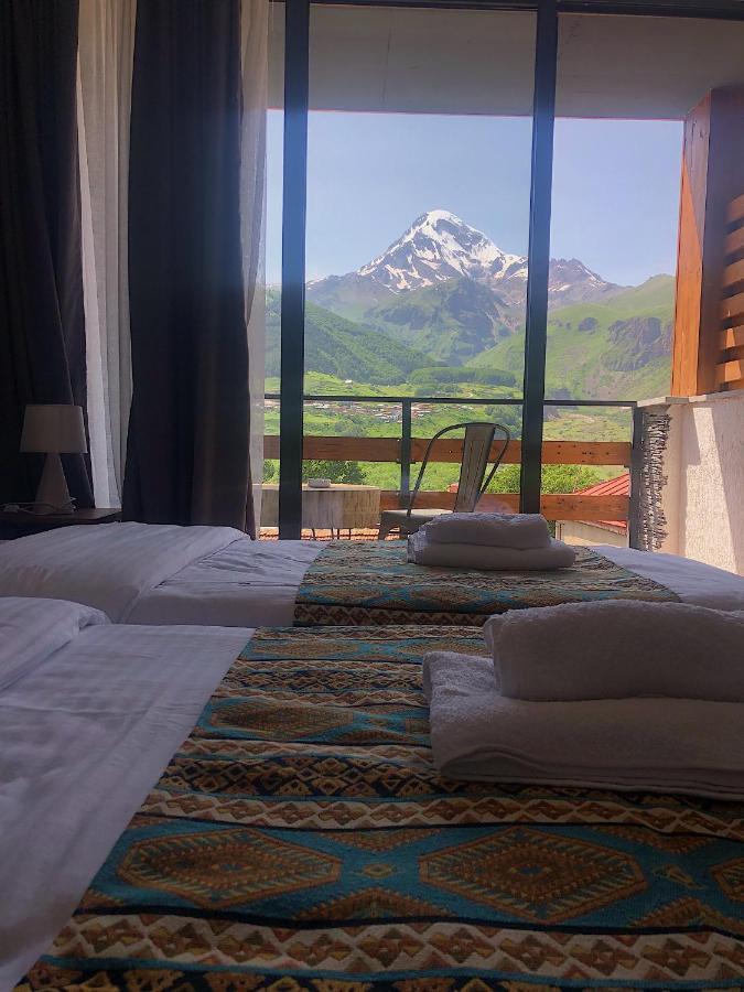 Capra Hotel Kazbegi מראה חיצוני תמונה