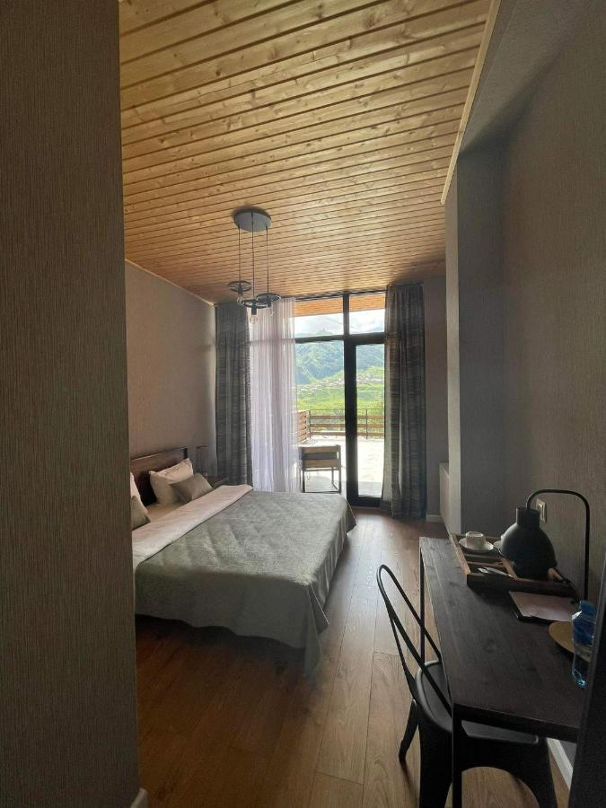 Capra Hotel Kazbegi מראה חיצוני תמונה