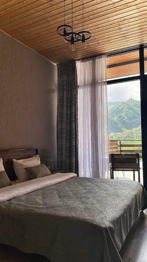 Capra Hotel Kazbegi מראה חיצוני תמונה