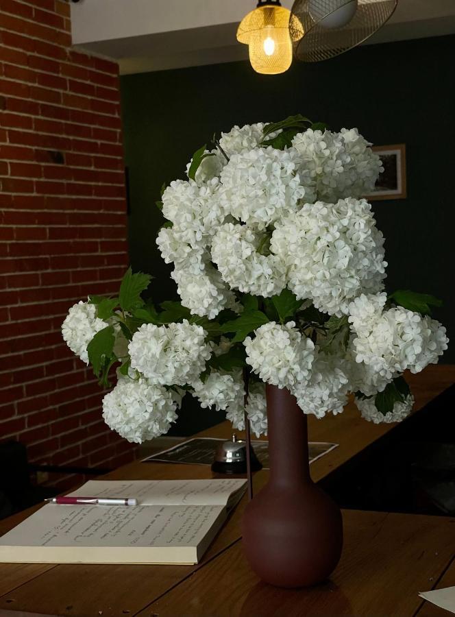 Capra Hotel Kazbegi מראה חיצוני תמונה