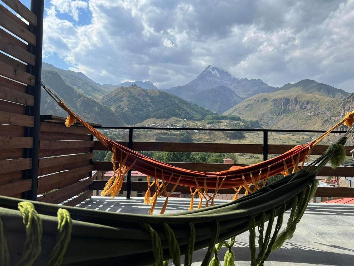 Capra Hotel Kazbegi מראה חיצוני תמונה