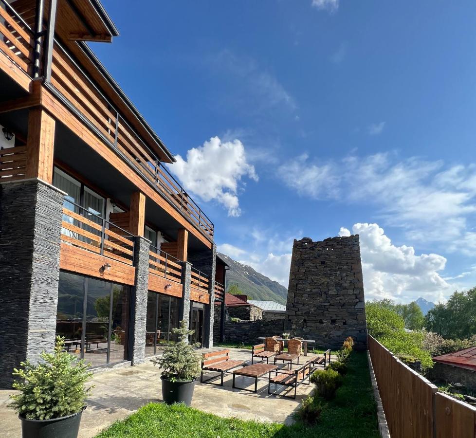 Capra Hotel Kazbegi מראה חיצוני תמונה
